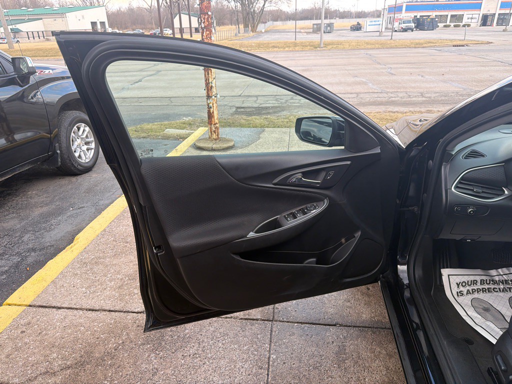 2024 Chevrolet Malibu Image 7