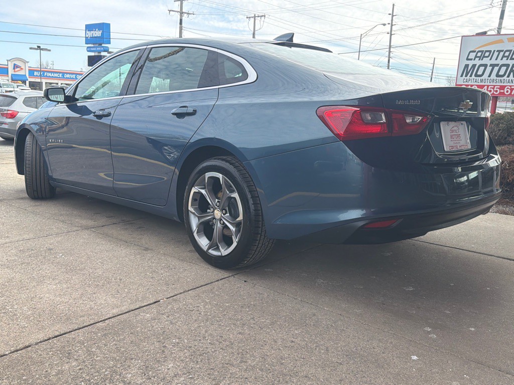2024 Chevrolet Malibu Image 2