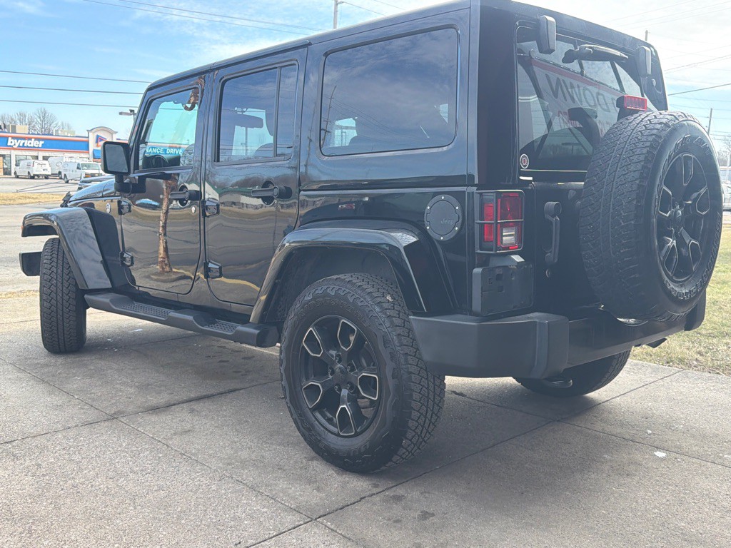 2017 Jeep Wrangler Unlimited Image 2