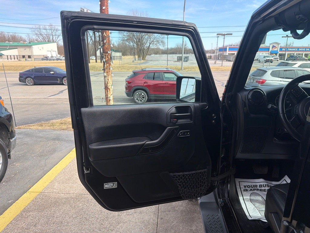 2017 Jeep Wrangler Unlimited Image 8