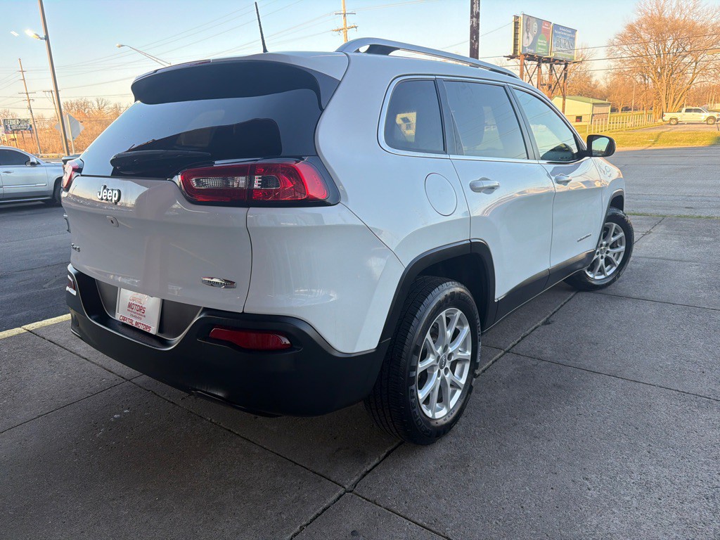 2017 Jeep Cherokee Image 4