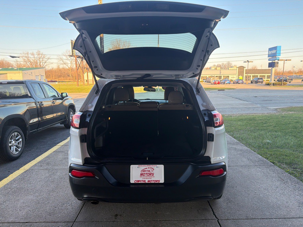 2017 Jeep Cherokee Image 15