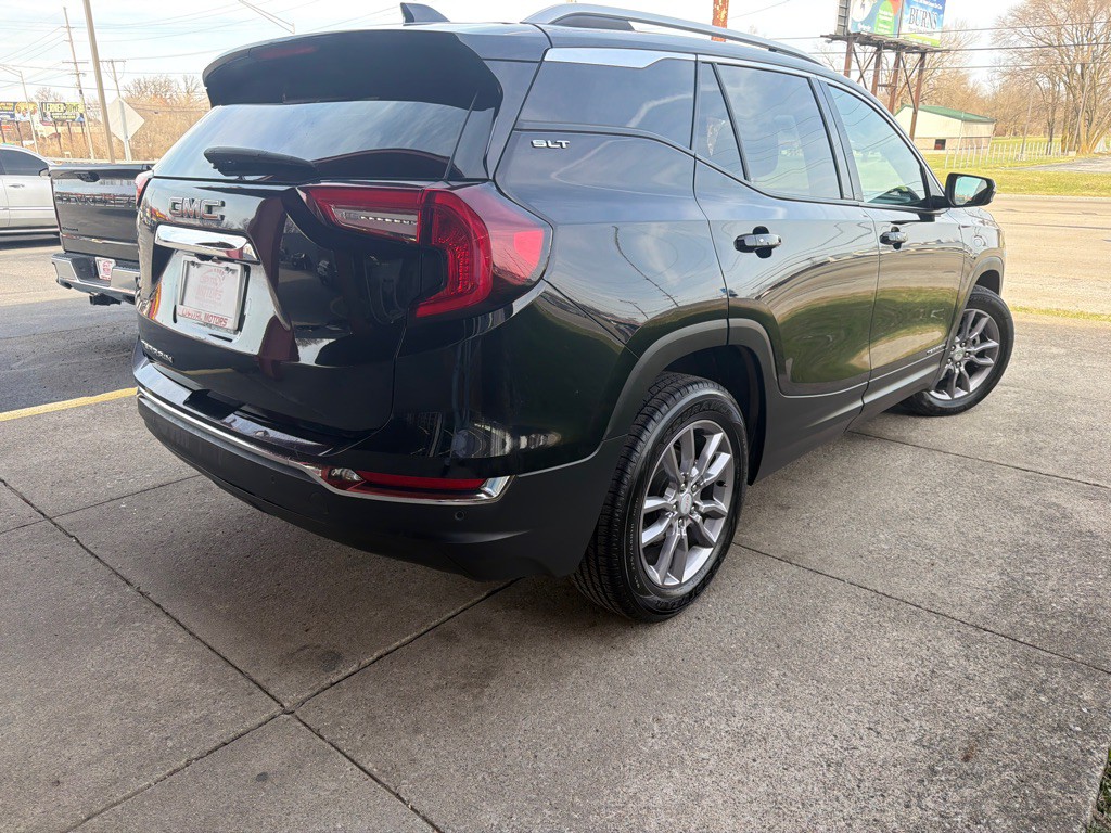 2023 GMC Terrain Image 4