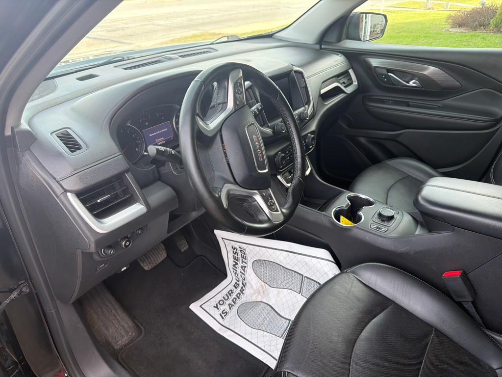 2023 GMC Terrain Image 8
