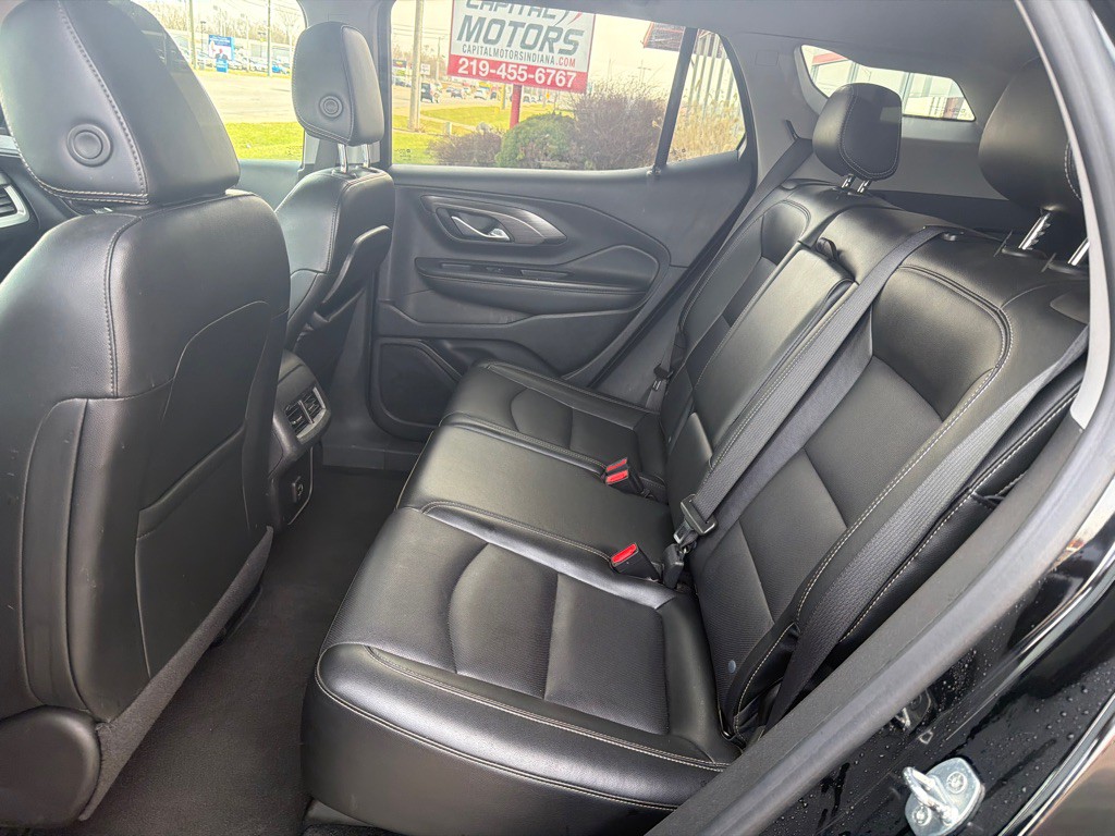 2023 GMC Terrain Image 14