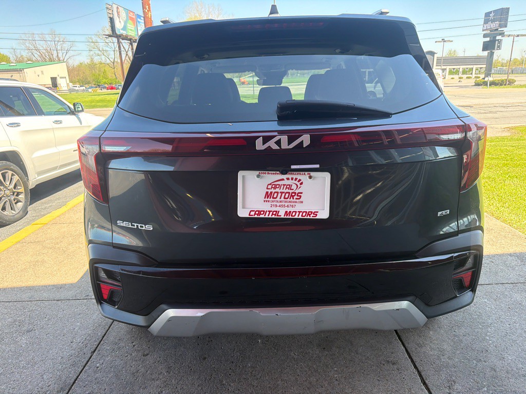 2024 Kia Seltos Image 2