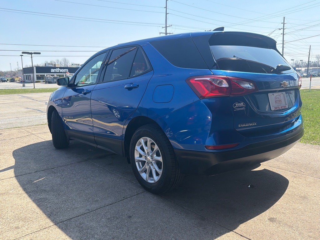 2019 Chevrolet Equinox Image 2