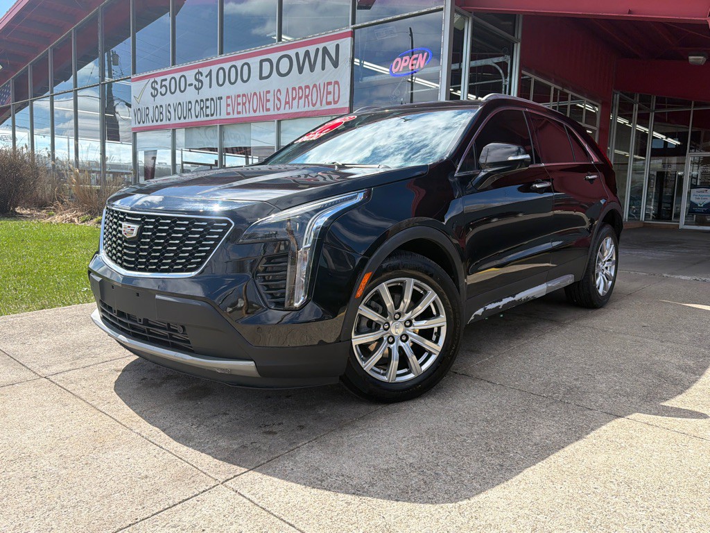 2023 Cadillac XT4 Image 1