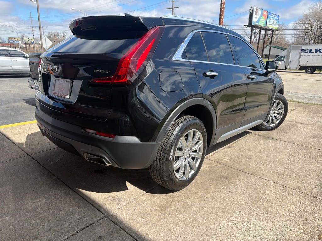 2023 Cadillac XT4 Image 4