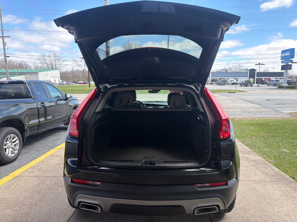 2023 Cadillac XT4 Image 16