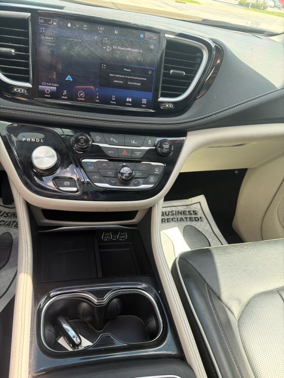 2023 Chrysler Pacifica Image 11