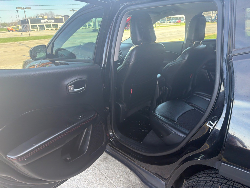 2019 Jeep Compass Image 13