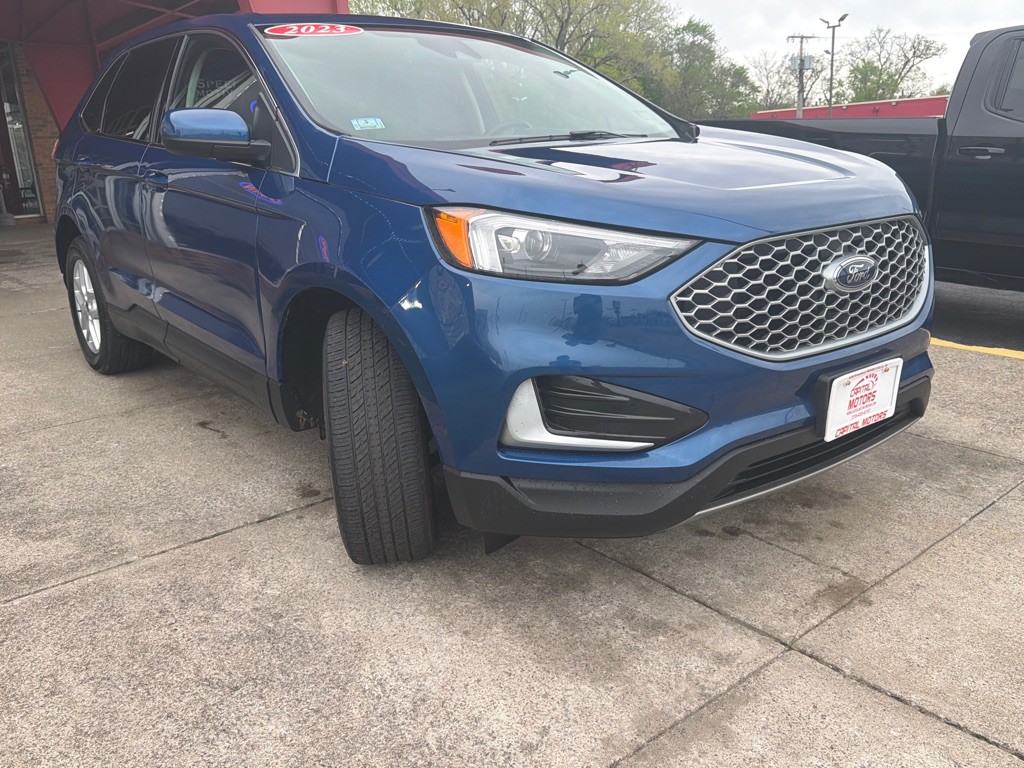 2023 Ford Edge Image 5