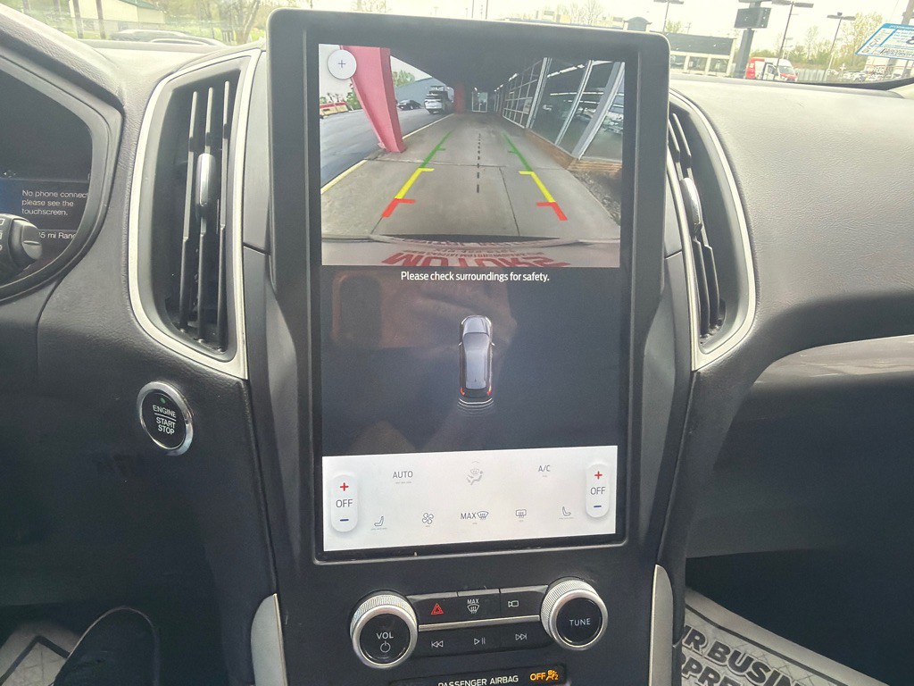 2023 Ford Edge Image 10