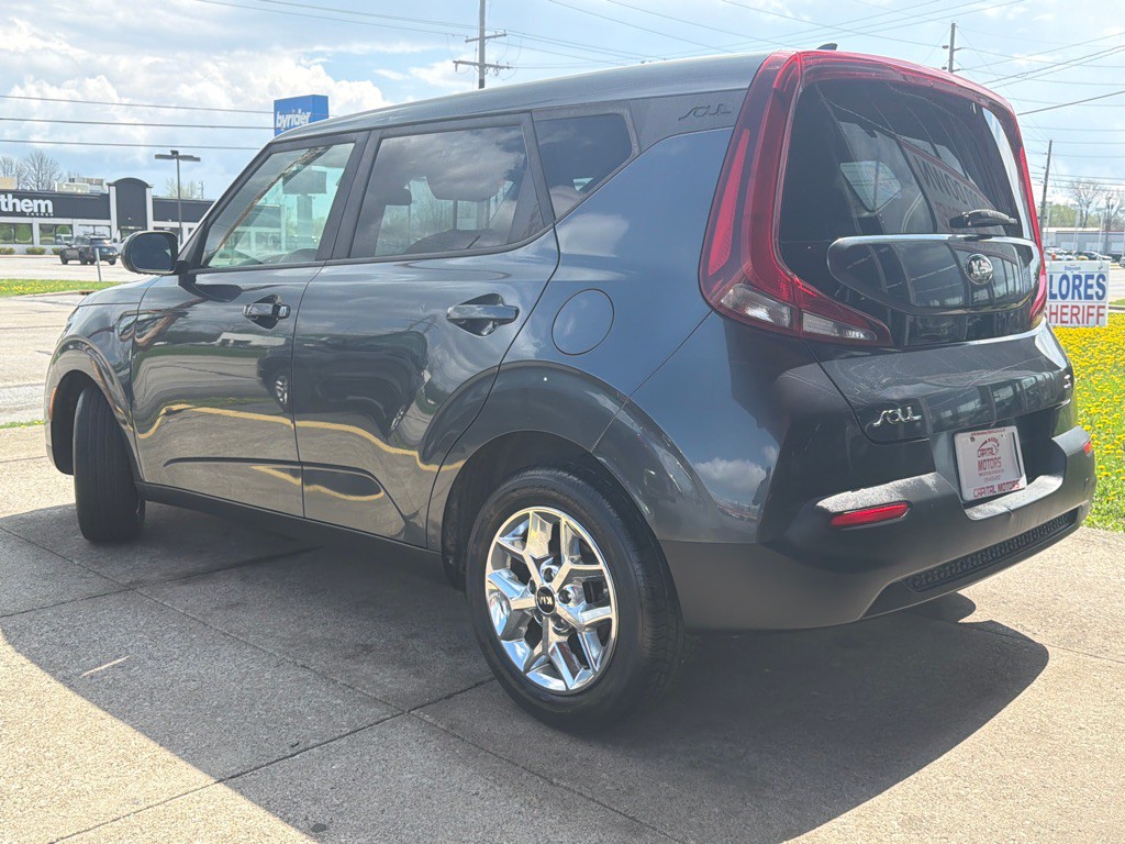 2020 Kia Soul Image 2