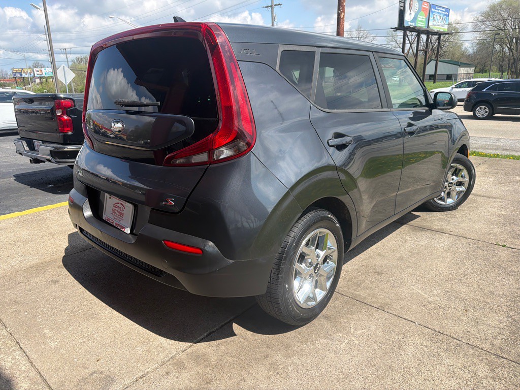 2020 Kia Soul Image 4