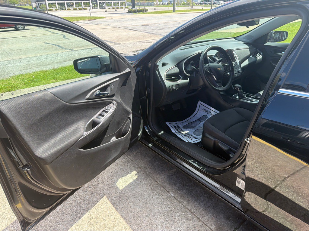 2022 Chevrolet Malibu Image 7