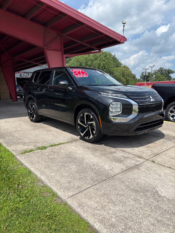 2022 Mitsubishi Outlander Image 4