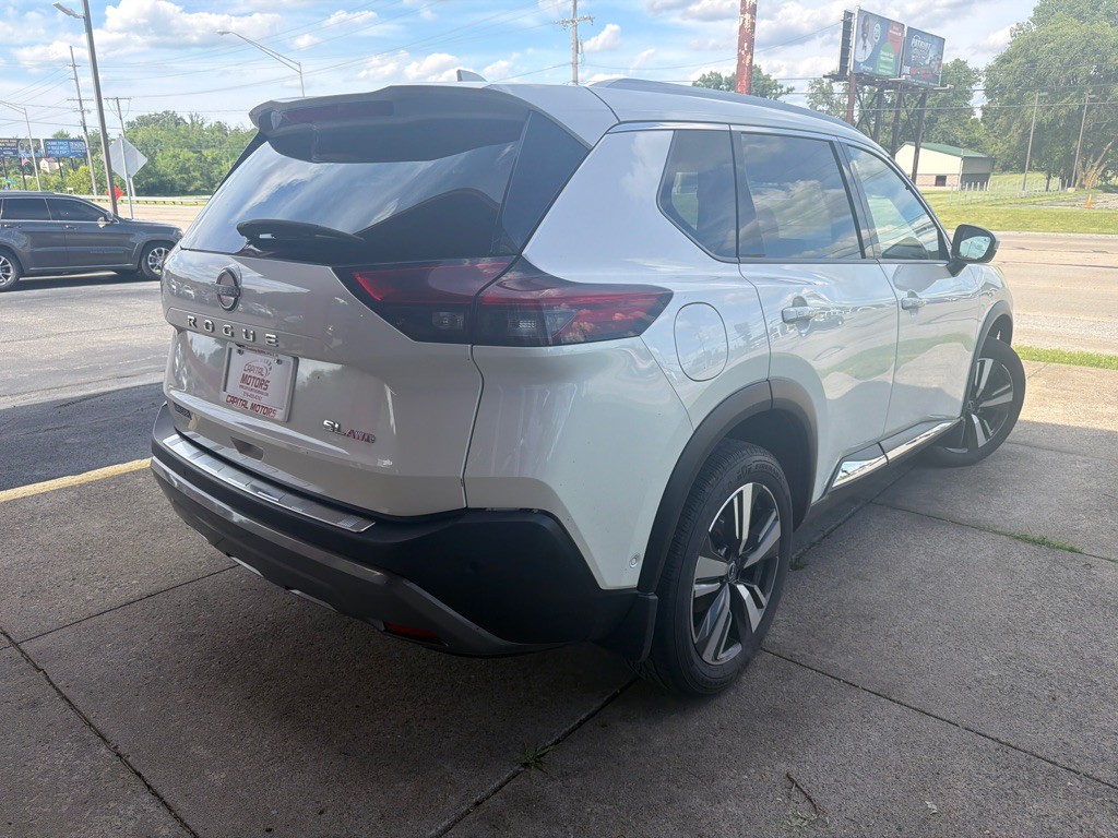 2023 Nissan Rogue Image 4