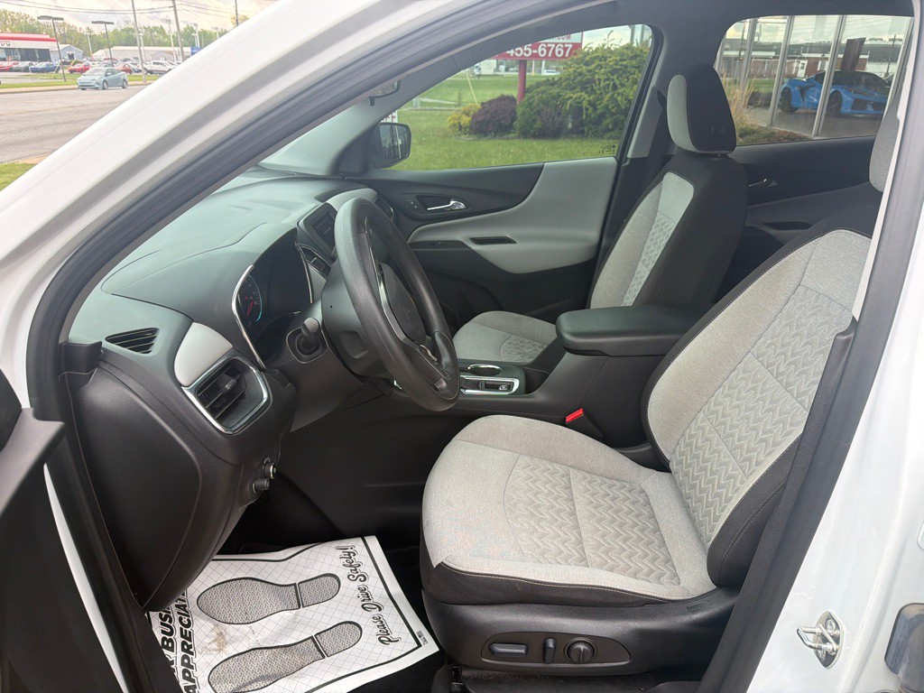 2023 Chevrolet Equinox Image 8