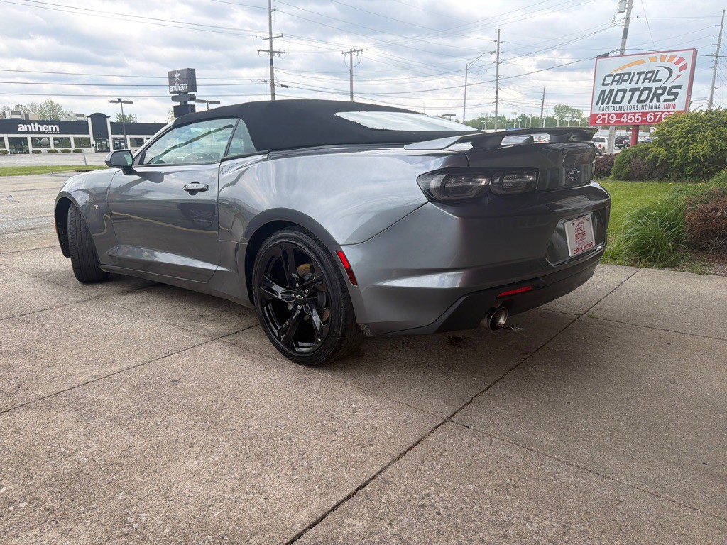 2022 Chevrolet Camaro Image 2