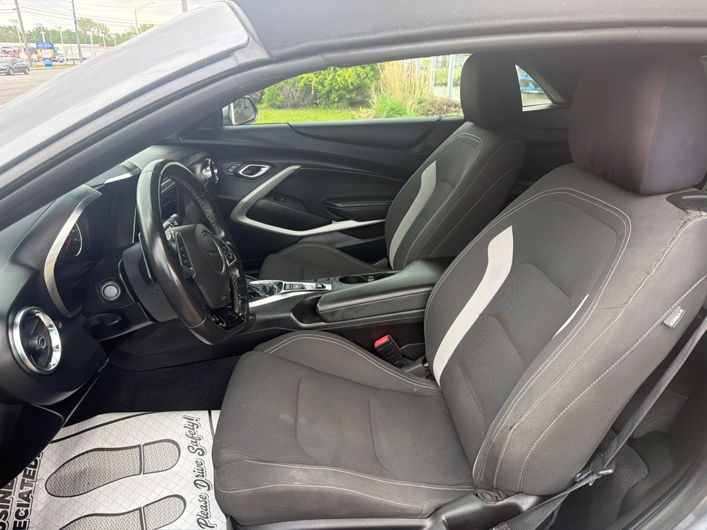 2022 Chevrolet Camaro Image 8