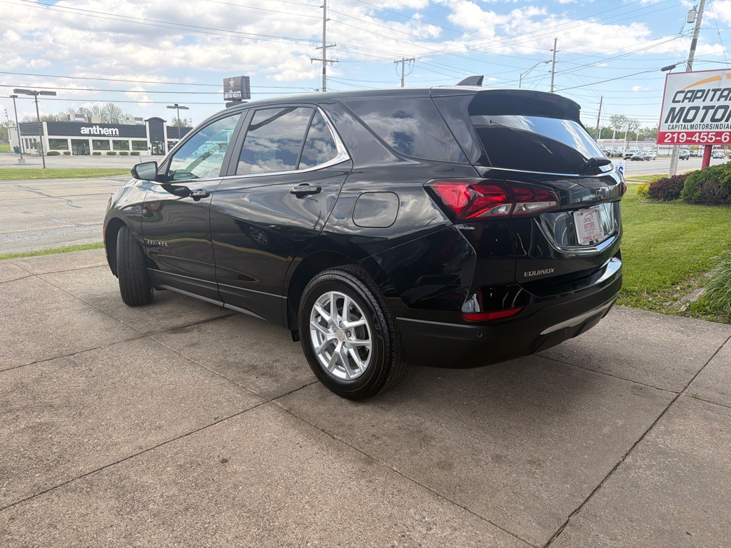 2023 Chevrolet Equinox Image 2