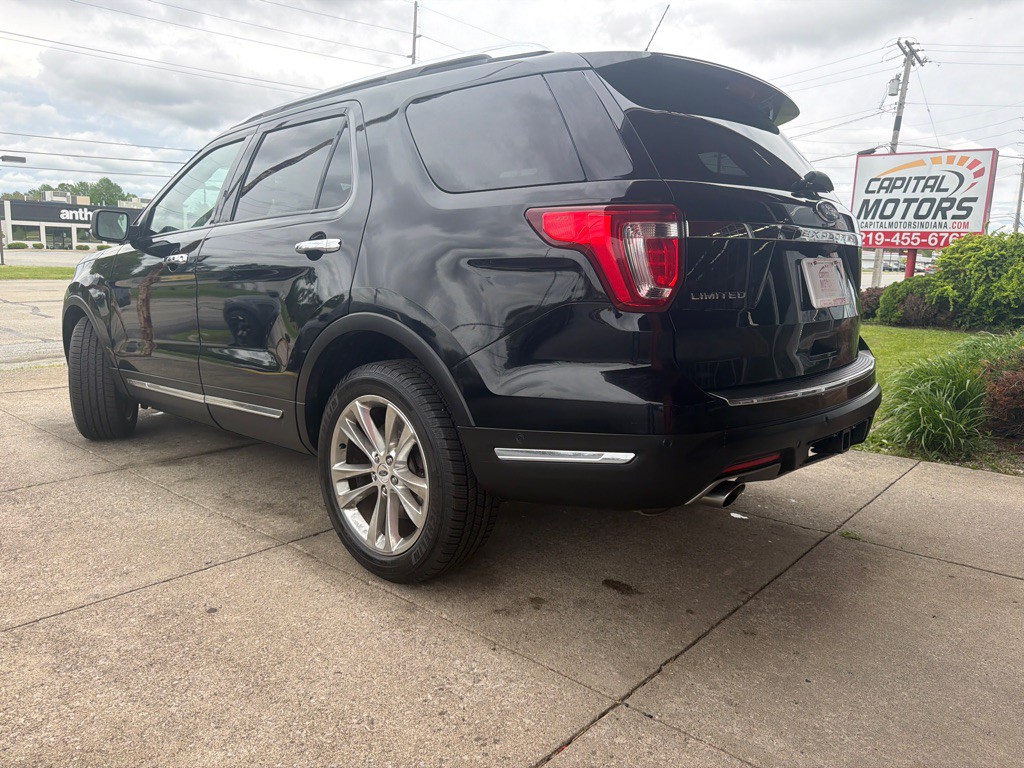 2018 Ford Explorer Image 2