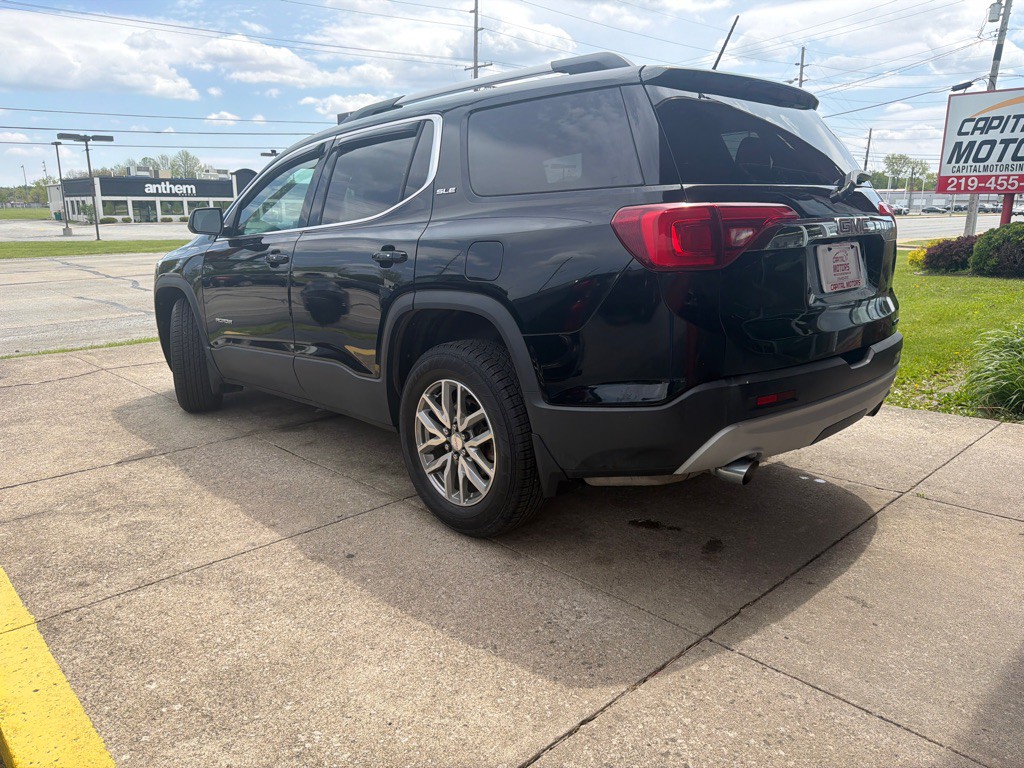 2018 GMC Acadia Image 2