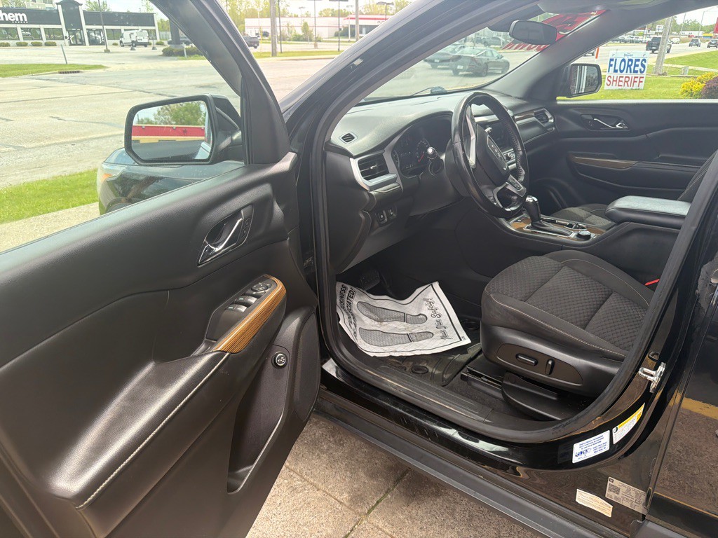2018 GMC Acadia Image 8