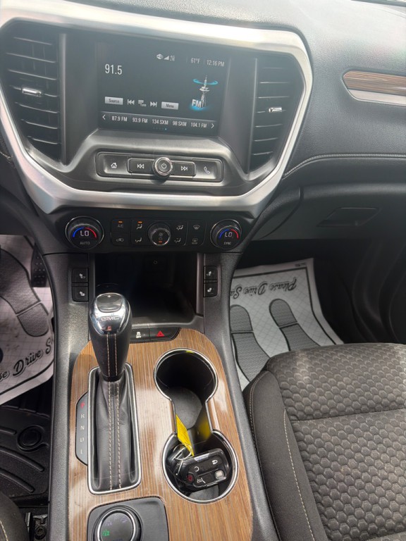 2018 GMC Acadia Image 12
