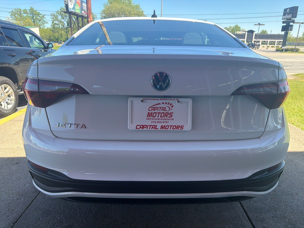 2024 Volkswagen Jetta Image 3