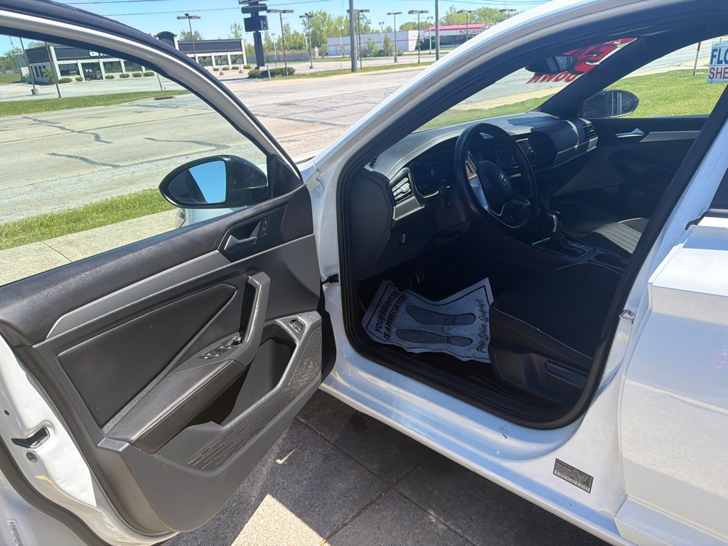 2024 Volkswagen Jetta Image 8