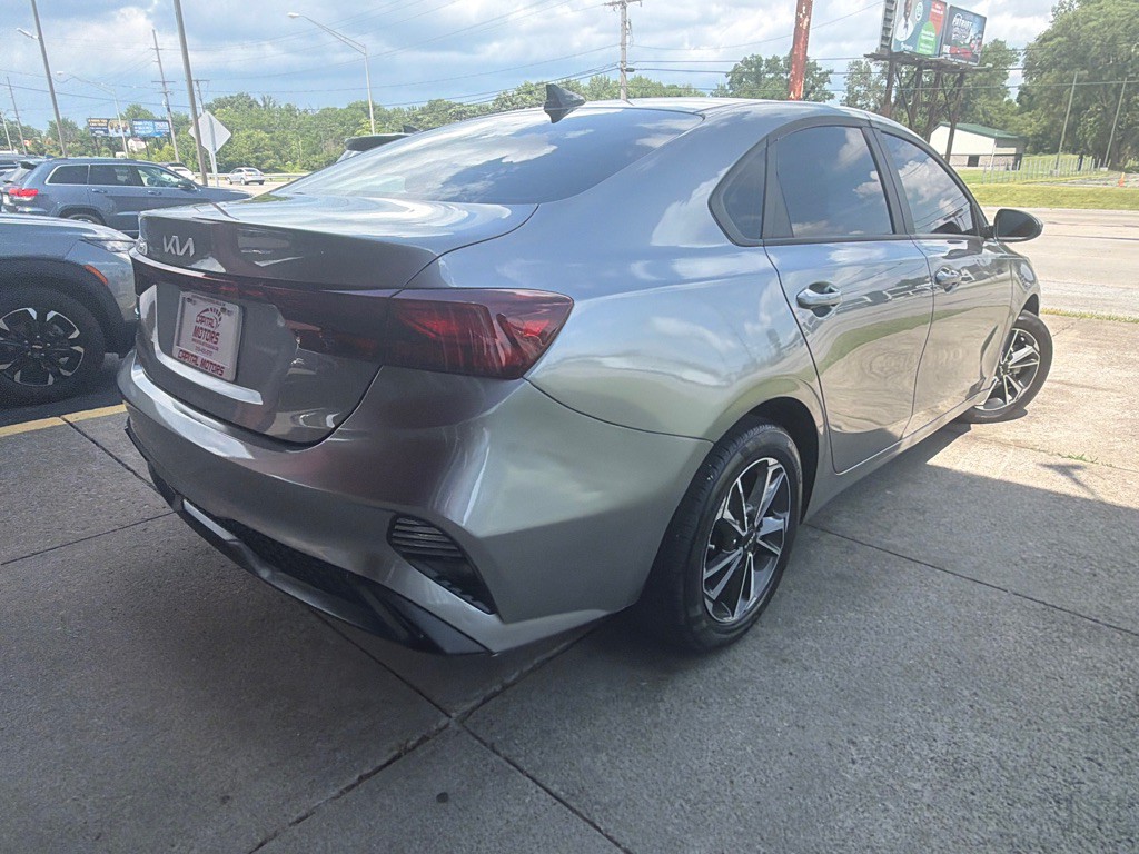 2024 Kia Forte Image 4