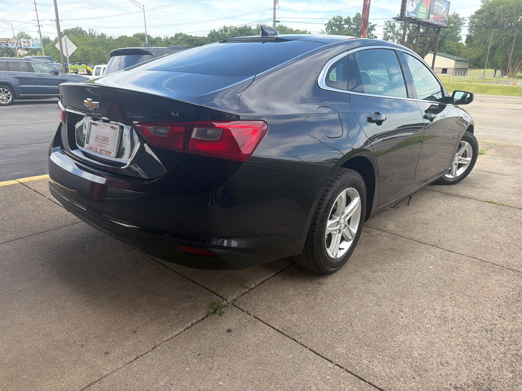 2023 Chevrolet Malibu Image 4