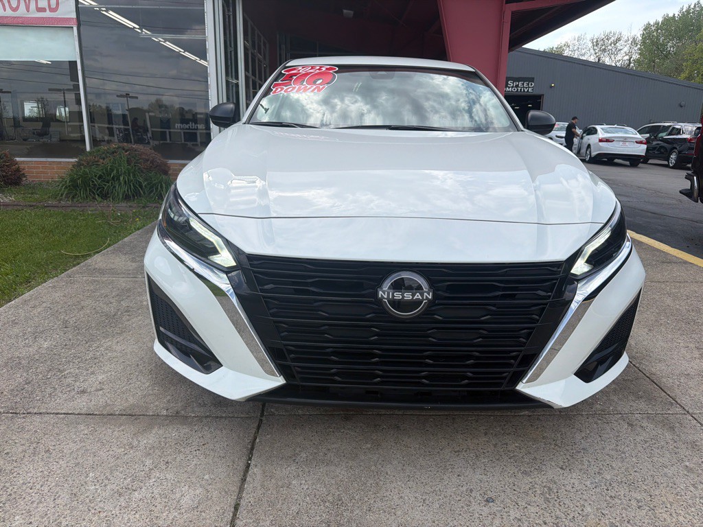 2025 Nissan Altima Image 6
