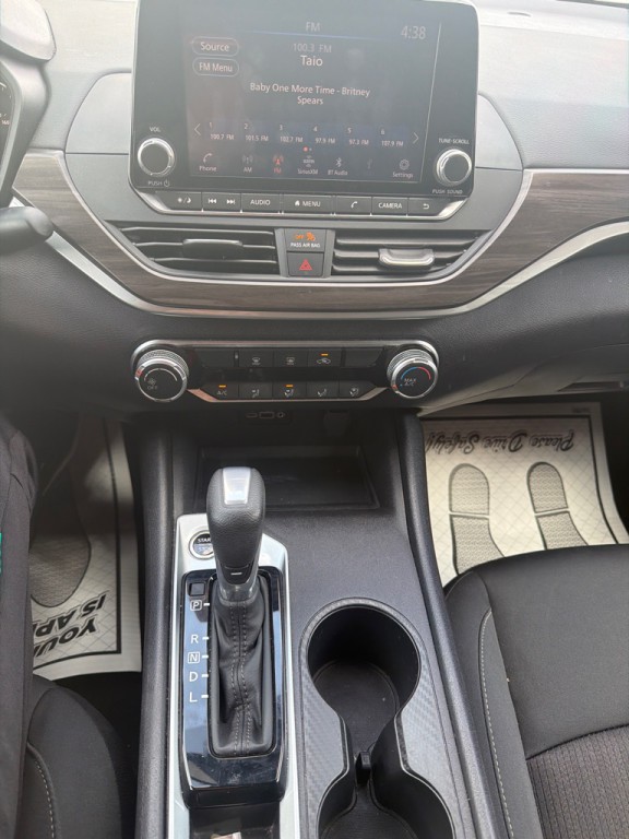 2025 Nissan Altima Image 12