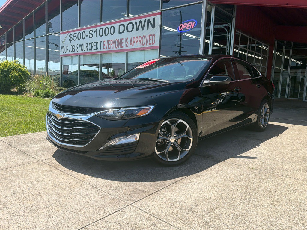 2023 Chevrolet Malibu Image 1