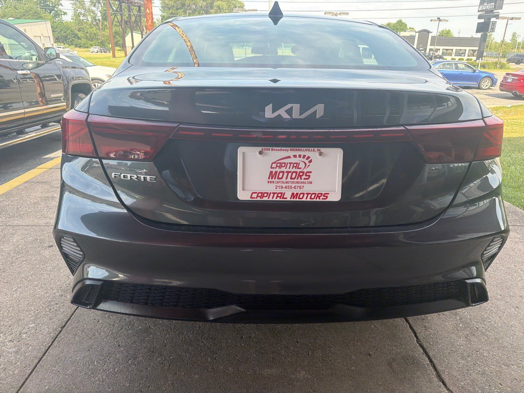 2023 Kia Forte Image 3