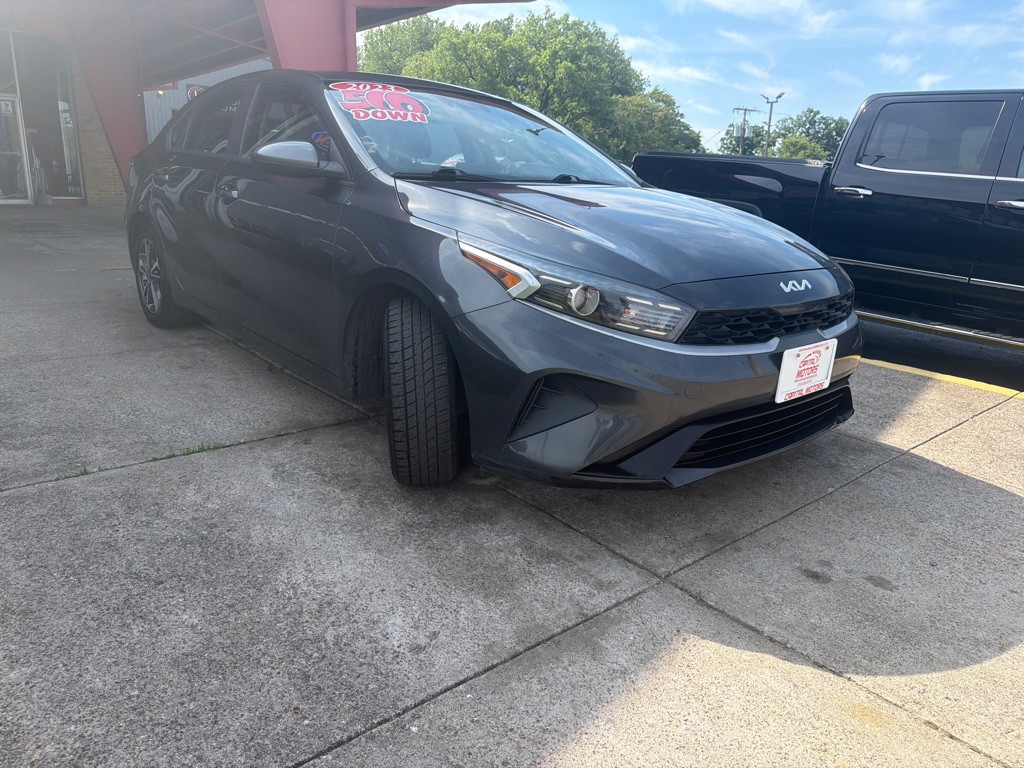 2023 Kia Forte Image 5