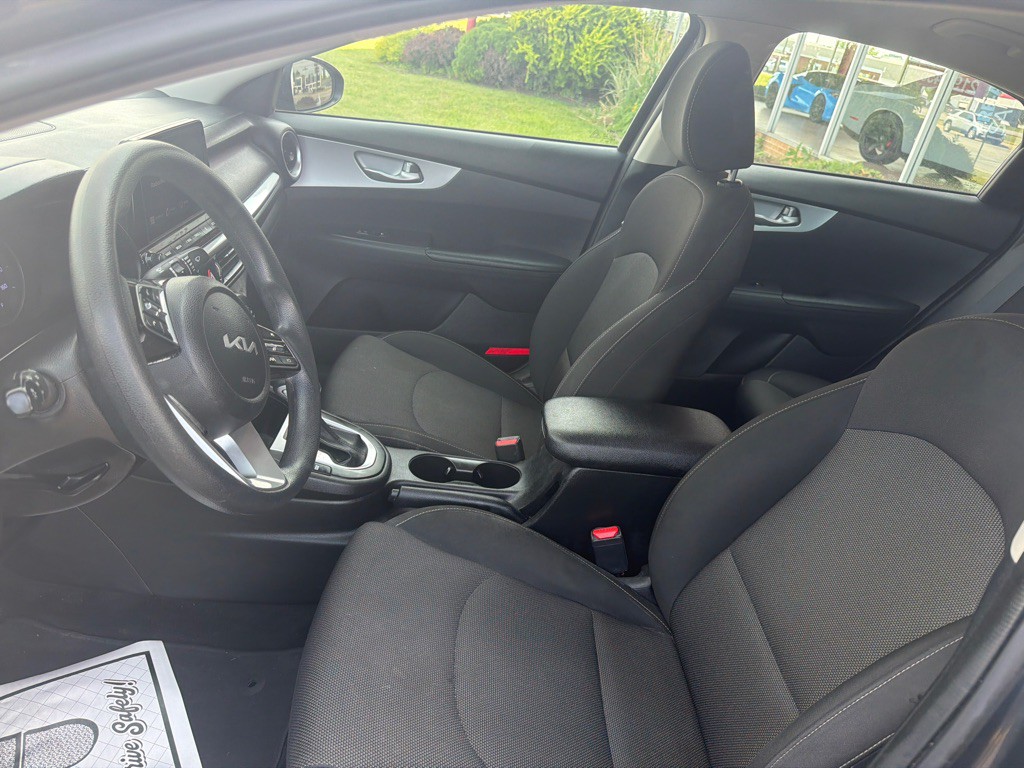 2023 Kia Forte Image 7