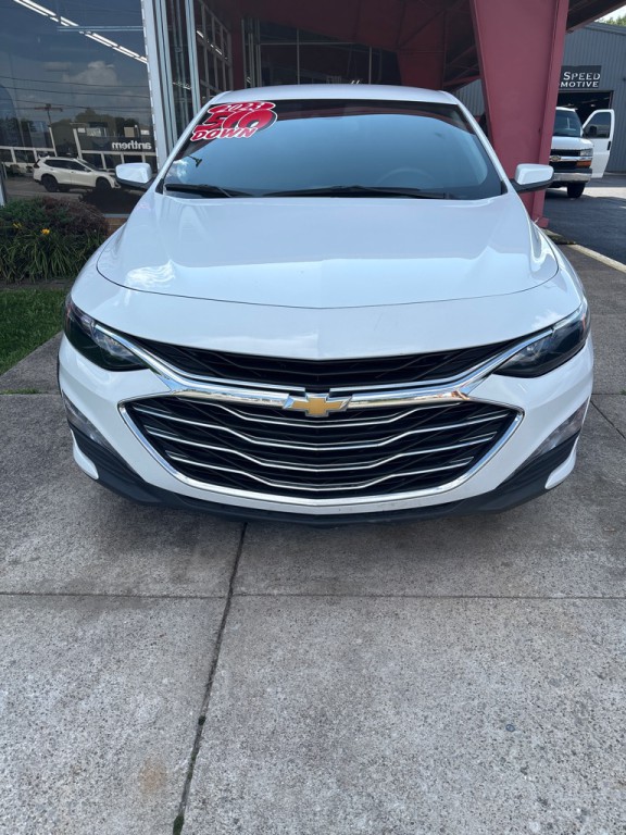 2023 Chevrolet Malibu Image 2