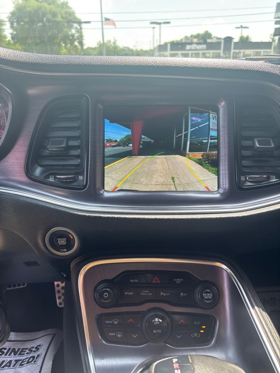 2018 Dodge Challenger Image 13