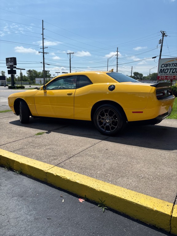 2018 Dodge Challenger Image 2