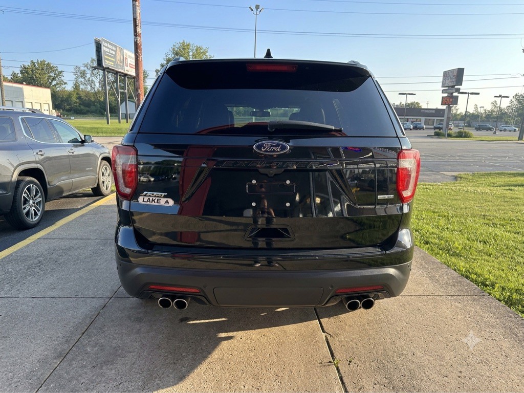 2018 Ford Explorer Image 3