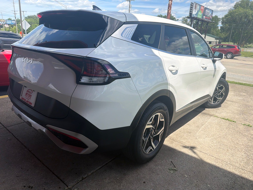 2023 Kia Sportage Image 4