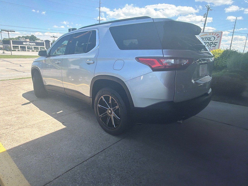 2019 Chevrolet Traverse Image 2
