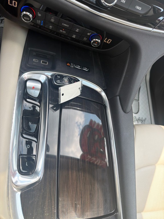 2022 Buick Enclave Image 12