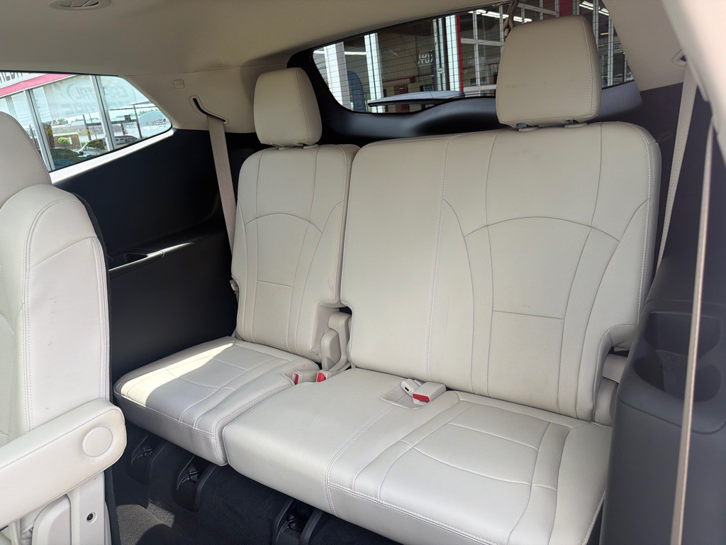 2022 Buick Enclave Image 15