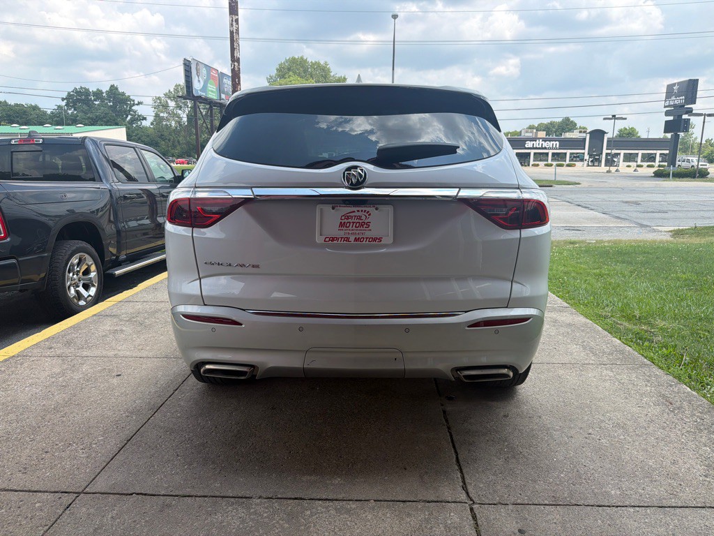 2022 Buick Enclave Image 16